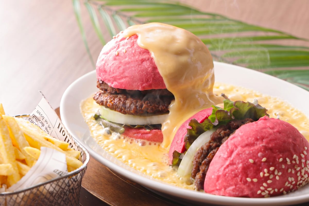とろ〜りチーズのピンクツインバーガー
