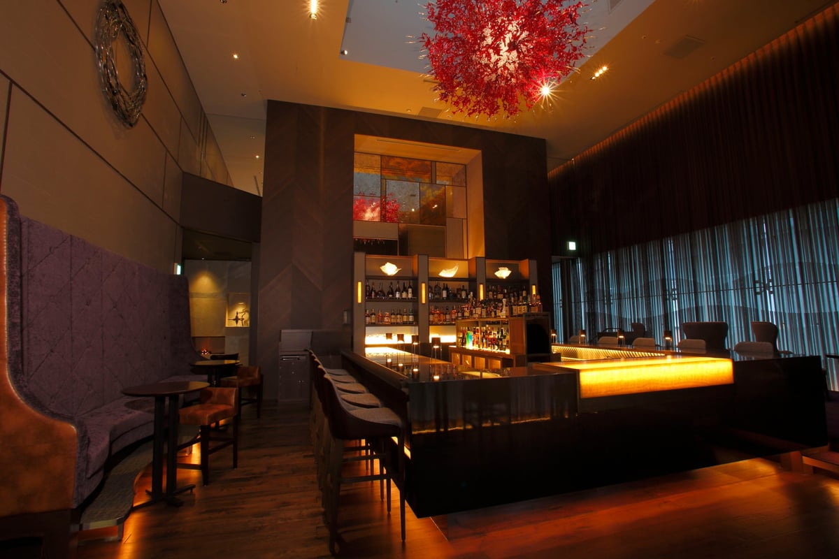 銀座「BAR S」で芸術家気分!コラボカクテルを楽しむ 6月13日〜