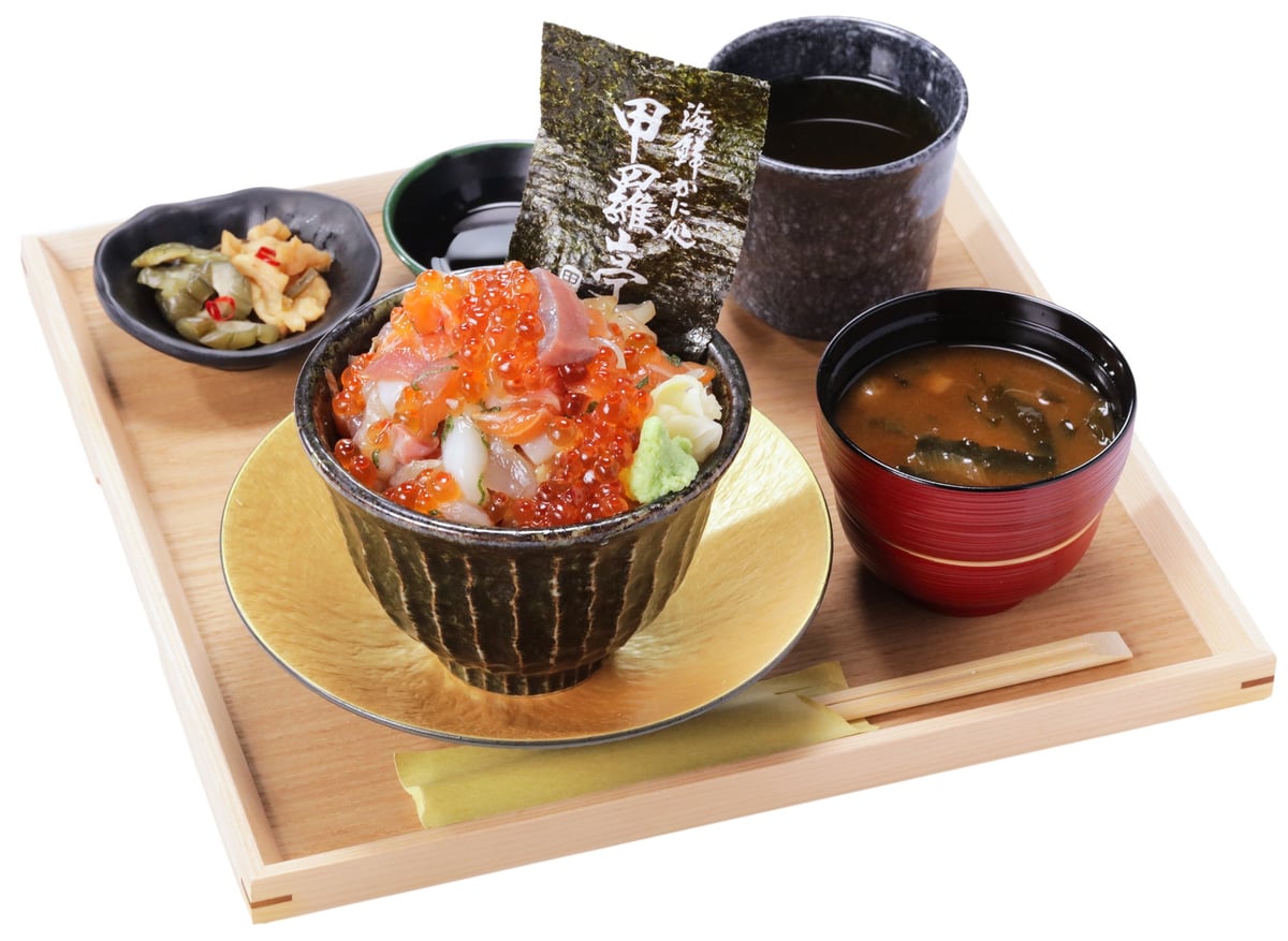 【甲羅亭】海鮮こぼれ丼