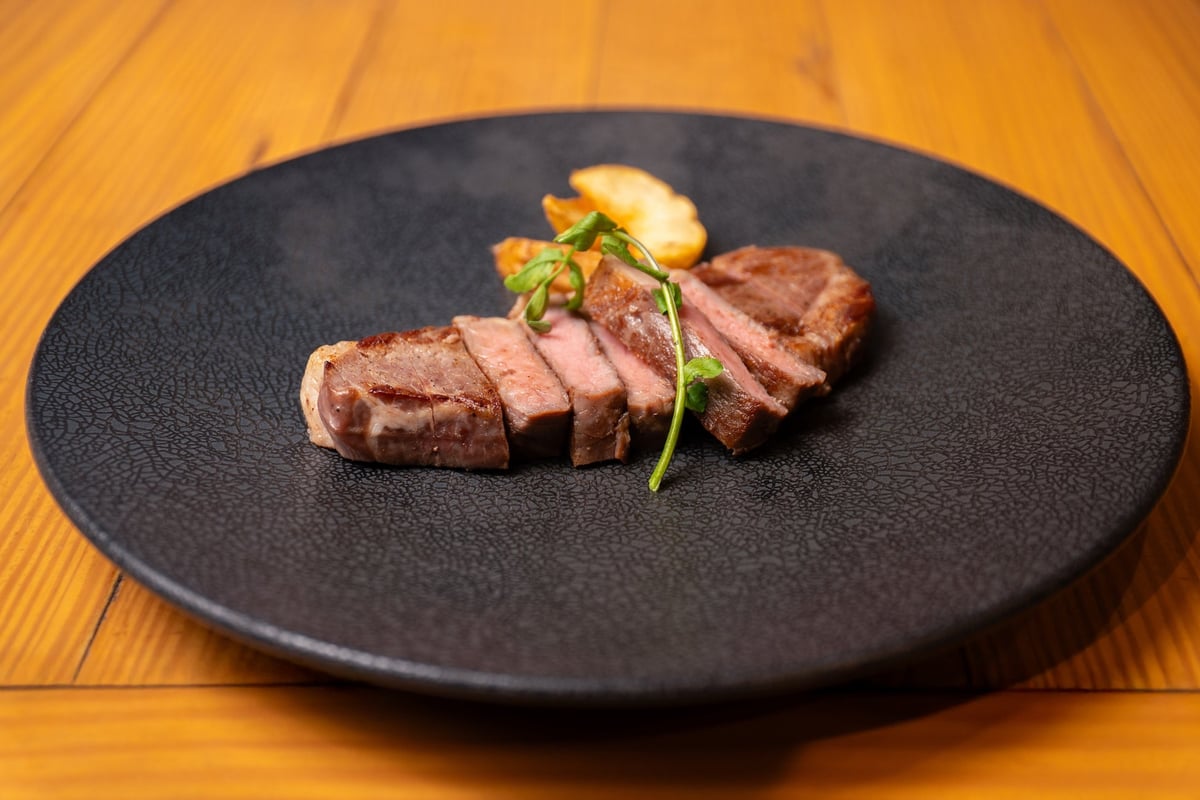 秋葉原「Meat Winery」でサーロイン・ランプ・ハラミ食べ放題プラン開始 6月11日〜