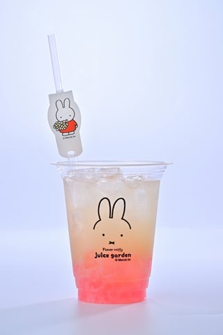 ミッフィーの誕生日を祝う限定ドリンク登場!「フラワーミッフィー ジュースガーデン」で 6月12日〜