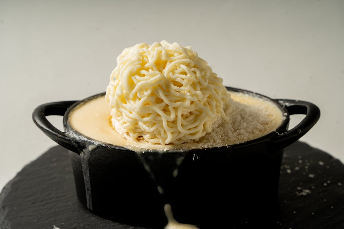 チーズ専門店の新感覚モノクロメニュー【MONO Cheese】池袋・新宿で販売開始 6月15日〜