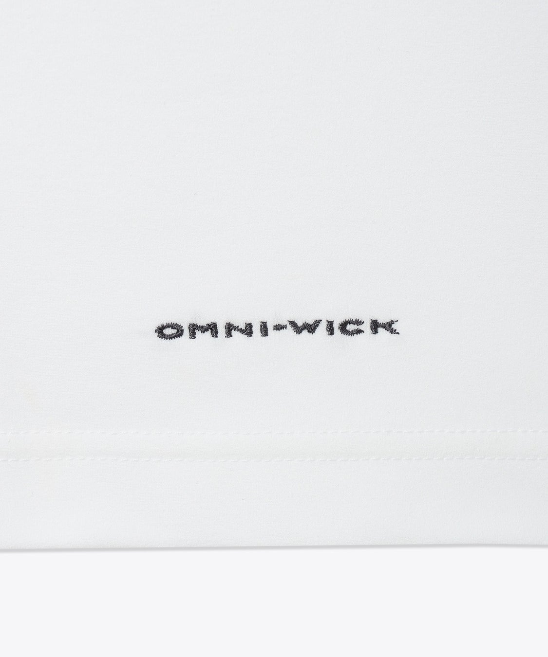 独自の吸湿速乾テクノロジーOMNI-WICK搭載で汗をかいてもサラッとした着心地を持続。