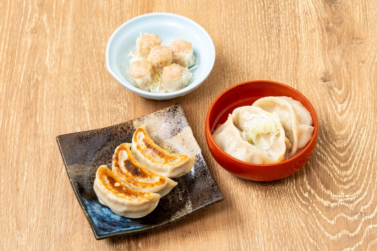 ①肉汁焼餃子3個 ②水餃子3個 ③ちび焼売5個