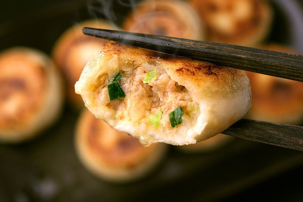 ＜夏目家＞丸もち餃子（8個入り）1,080円