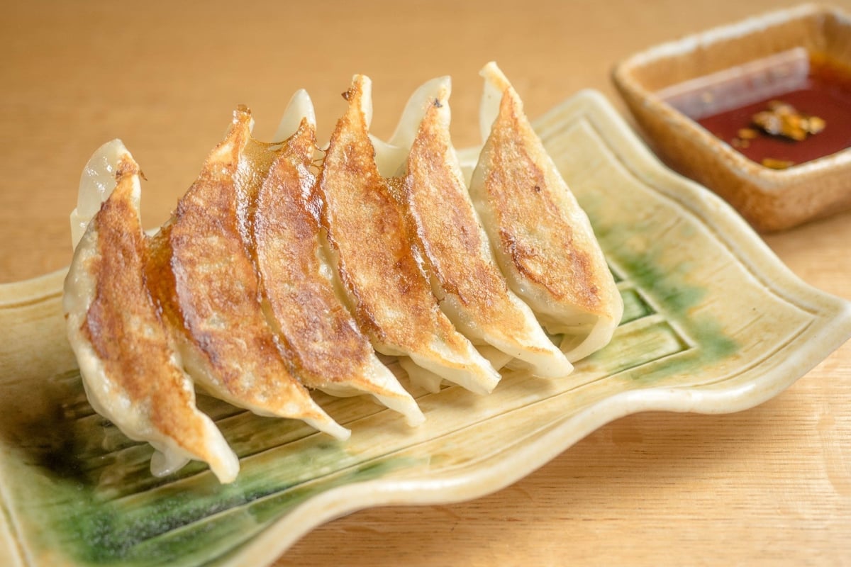 <ぎょうざ処 亮昌> 焼 亮昌ぎょうざ(10個) 972円