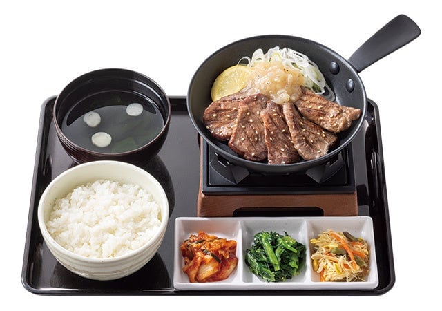 牛かるび丼・スンドゥブ専門店『かるびのとりこ』に夏限定「厚切り牛たん」が新登場 7月8日〜