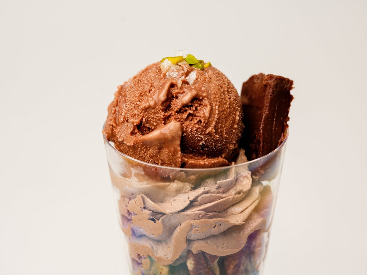 ケンズカフェ東京 青山店で880円のご褒美パルフェと夏限定ドリンクを楽しむ