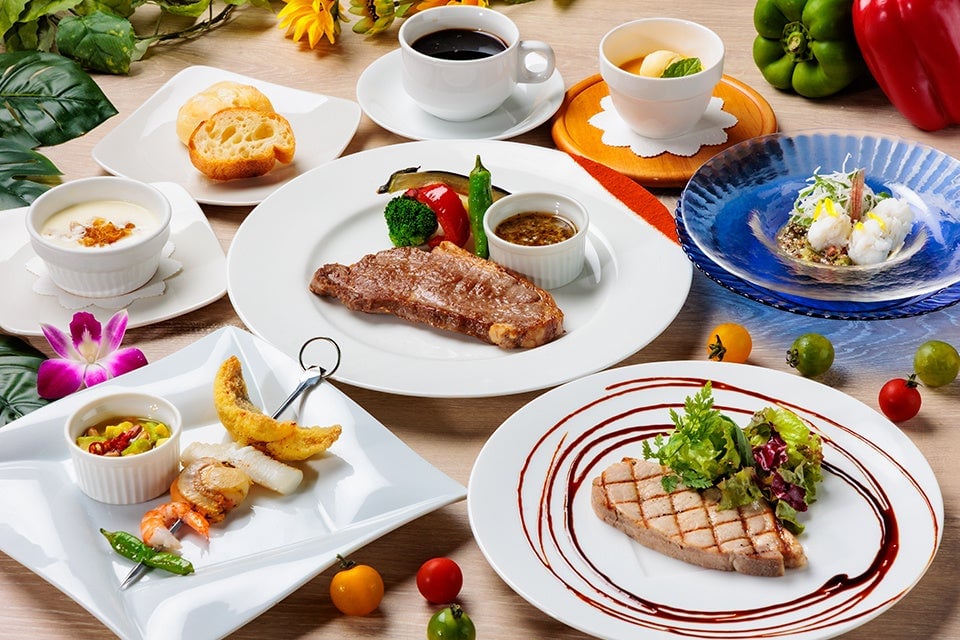 神戸三宮でサーロインもシーフードも食べ放題！夏のランチコースが8月1日〜登場 8月1日〜