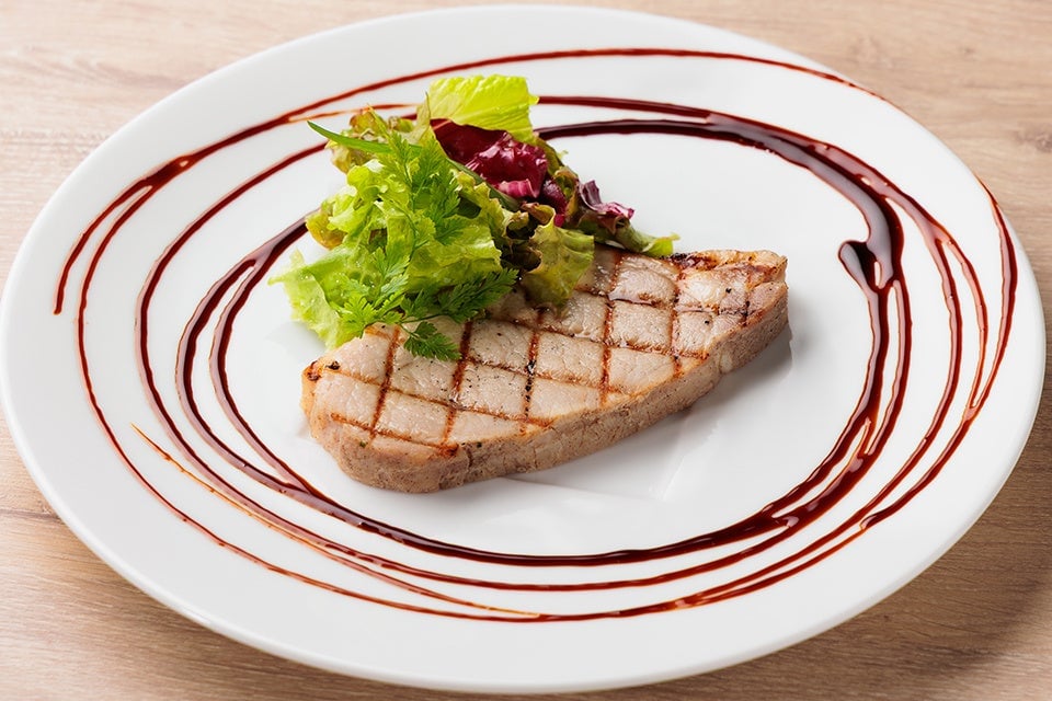 神戸三宮でサーロインもシーフードも食べ放題!夏のランチコースが8月1日〜登場 8月1日〜