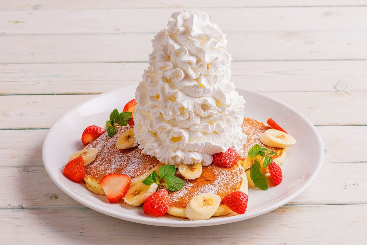 「ストロベリー＆バナナホイップパンケーキ」