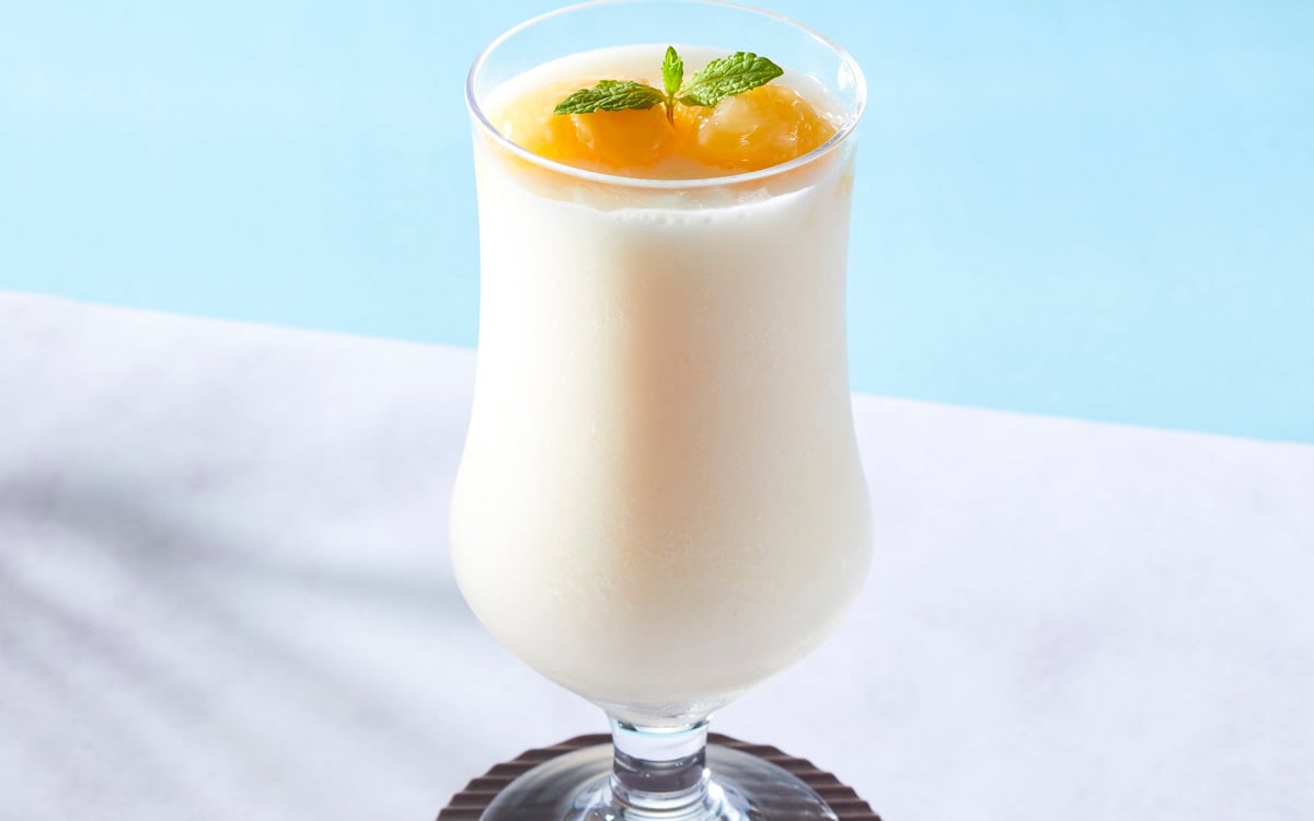 旬の白桃を贅沢に使った夏の新作グルメが並木街珈琲に登場 7月14日〜