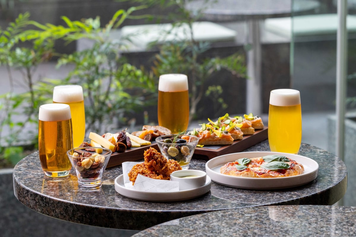 パーク ハイアット 東京のデリカテッセンが税込5,000円で楽しめる夏限定クラフトビールフリーフロー付きメニューを提供開始