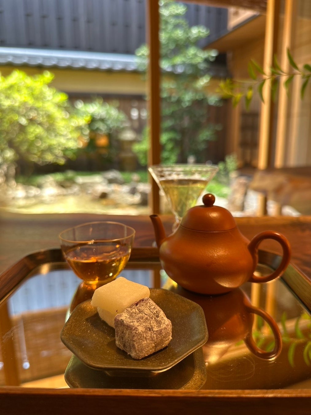 SHOBIEN × POUYUENJI KYOTO「A Palette of Tea」開催 京都の伝統工芸ろうけつ染めで彩る茶空間 7月10日〜8月2日