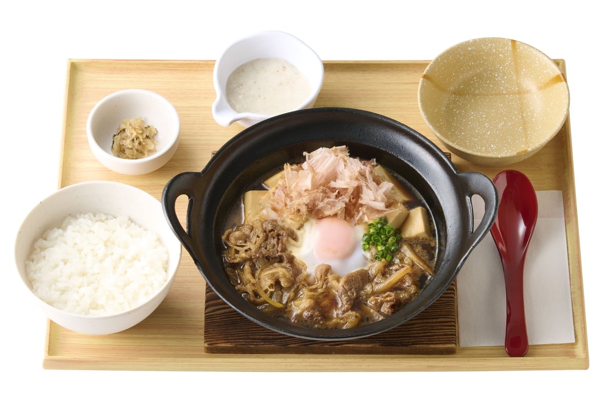 ～だし香る～牛肉豆腐と国産とろろ定食 1,070円