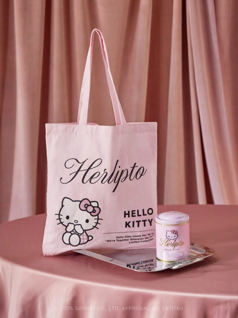HLT x Hello Kitty Tote Bag (Tin) (pink/ivory/navy/yellow/pale blue/red/green)¥6,800