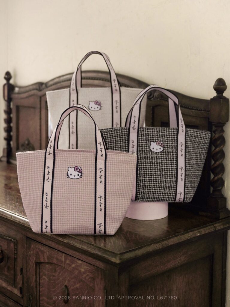 HLT x Hello Kitty Tweed Tote Bag(rose/ecru/black) ¥14,500