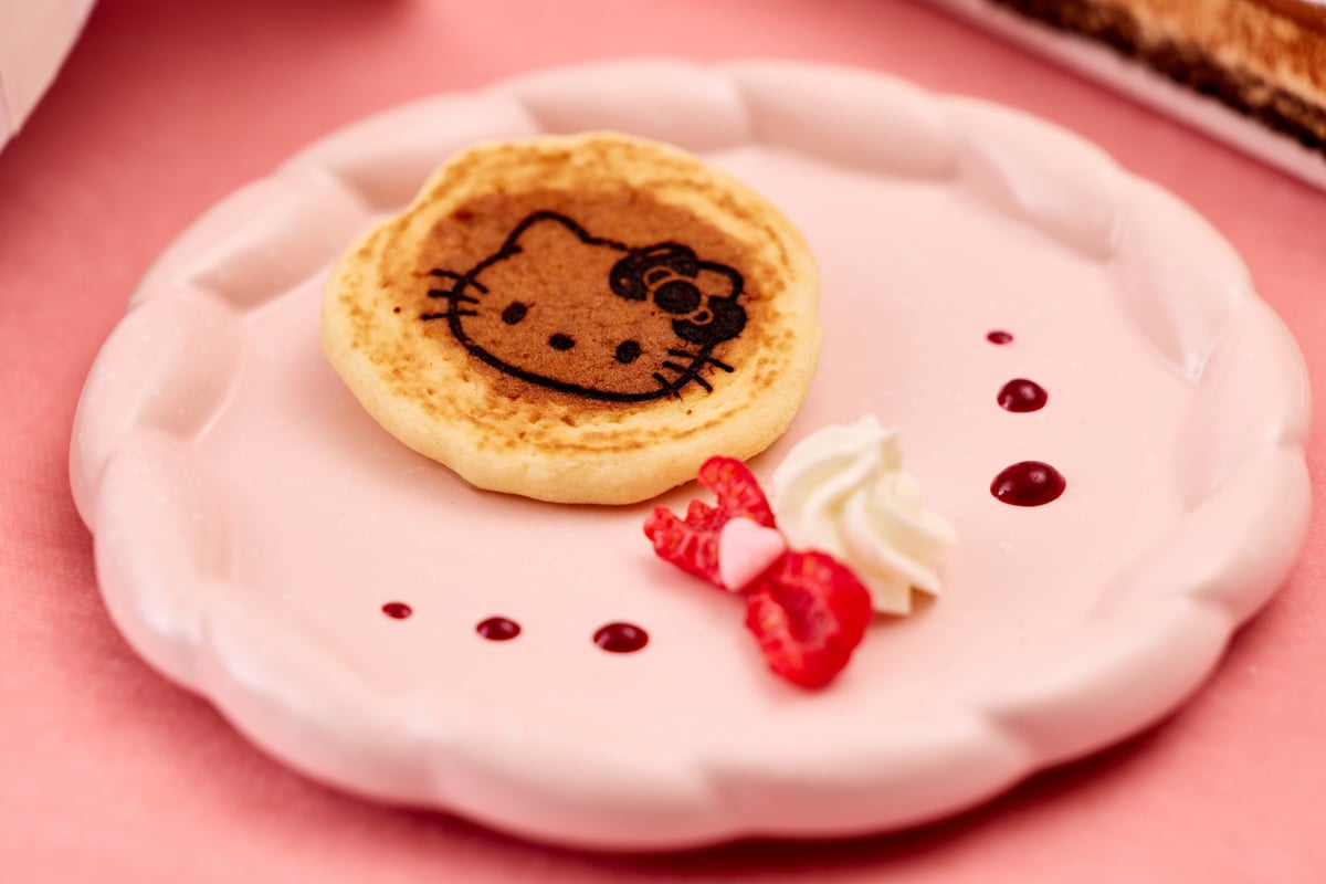 [ライブキッチンより提供] HELLO KITTY のハッピー♡パンケーキ