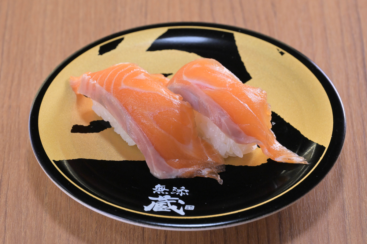 くら寿司「無添蔵 新宿店」が初登場!北海道産地魚と日本茶ペアリングも