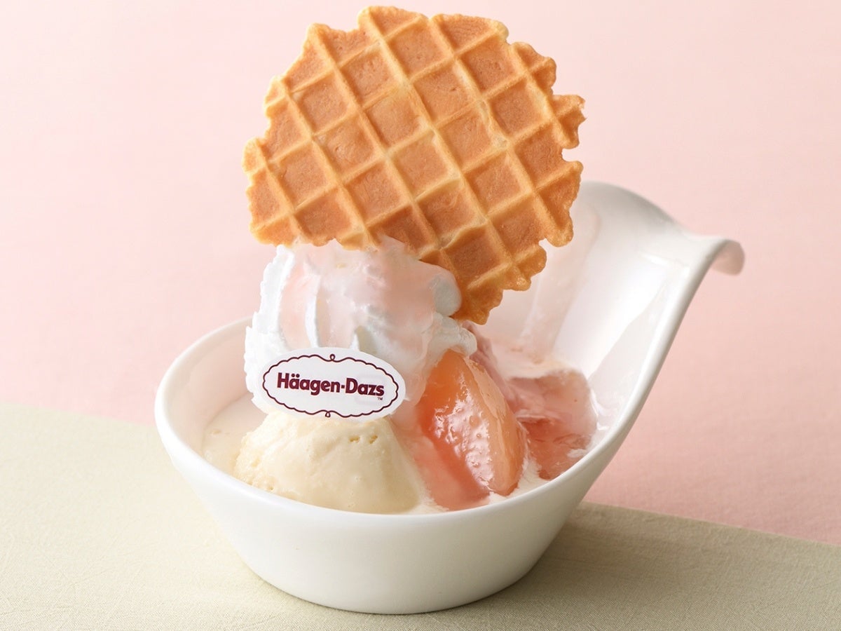 ハーゲンダッツ バニラ&ストロベリーの白桃サンデー