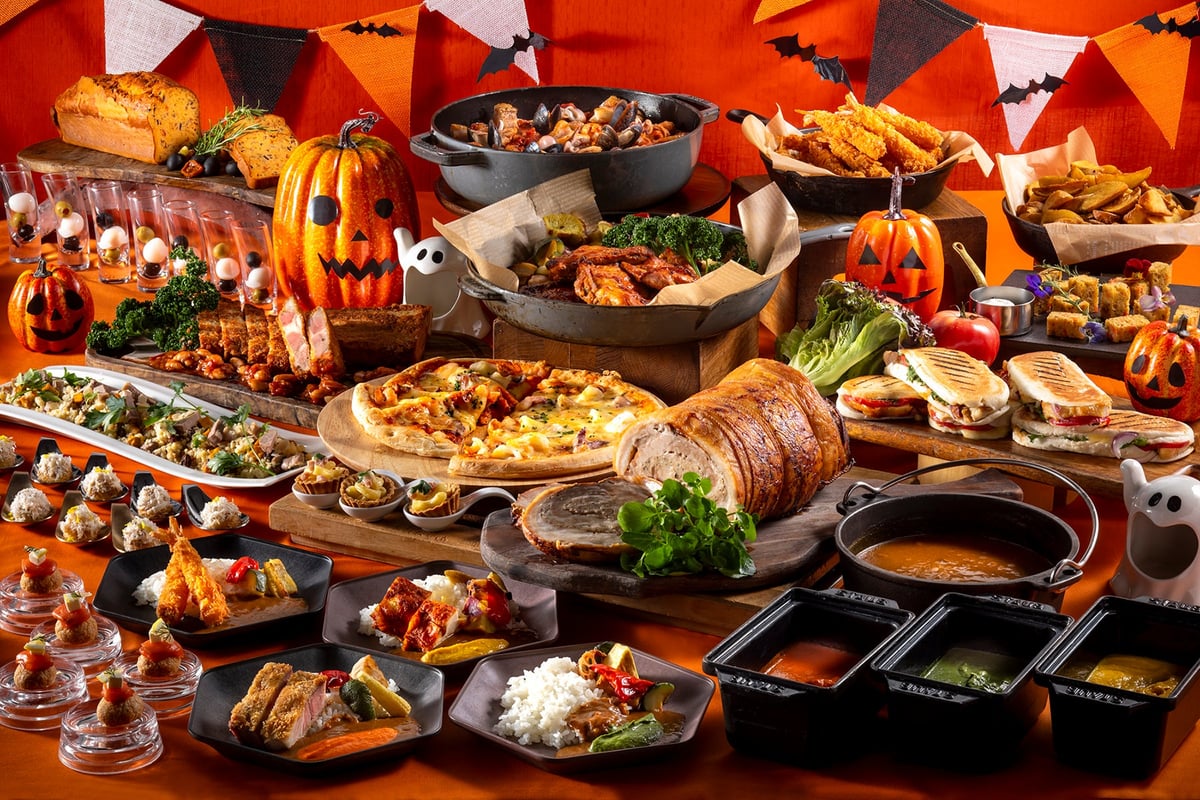 『ハロウィンスイーツ・ランチ&ナイトビュッフェ』イメージ ※ランチまたはディナーのみ提供するメニューを含みます。