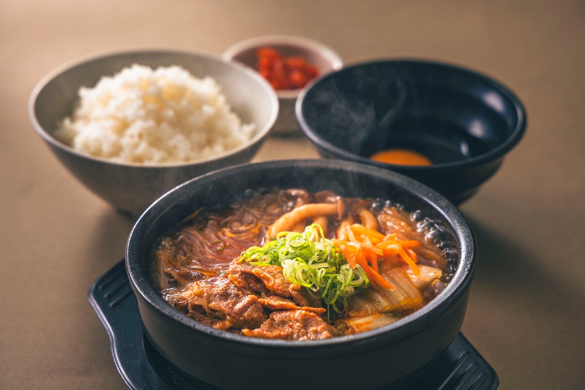秋限定!韓丼「月見とろろカルビ丼」9月29日発売 9月29日〜