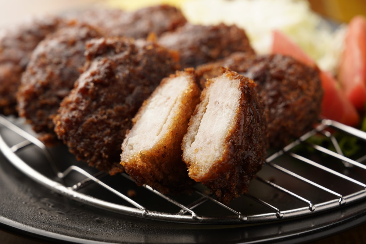 松のや監修「ひとくち味噌かつ」9月16日から先行販売、3食2,980円