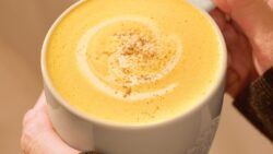 店内500円から！スタバ「パンプキン スープチーノ」9/30〜