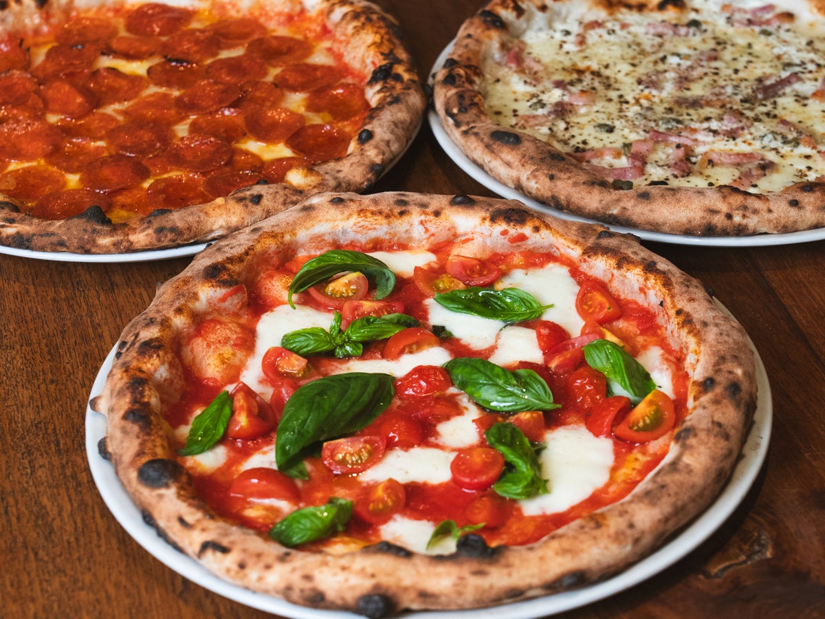 【PIZZA】イタリア直輸入の石窯で焼き上げるこだわりの逸品