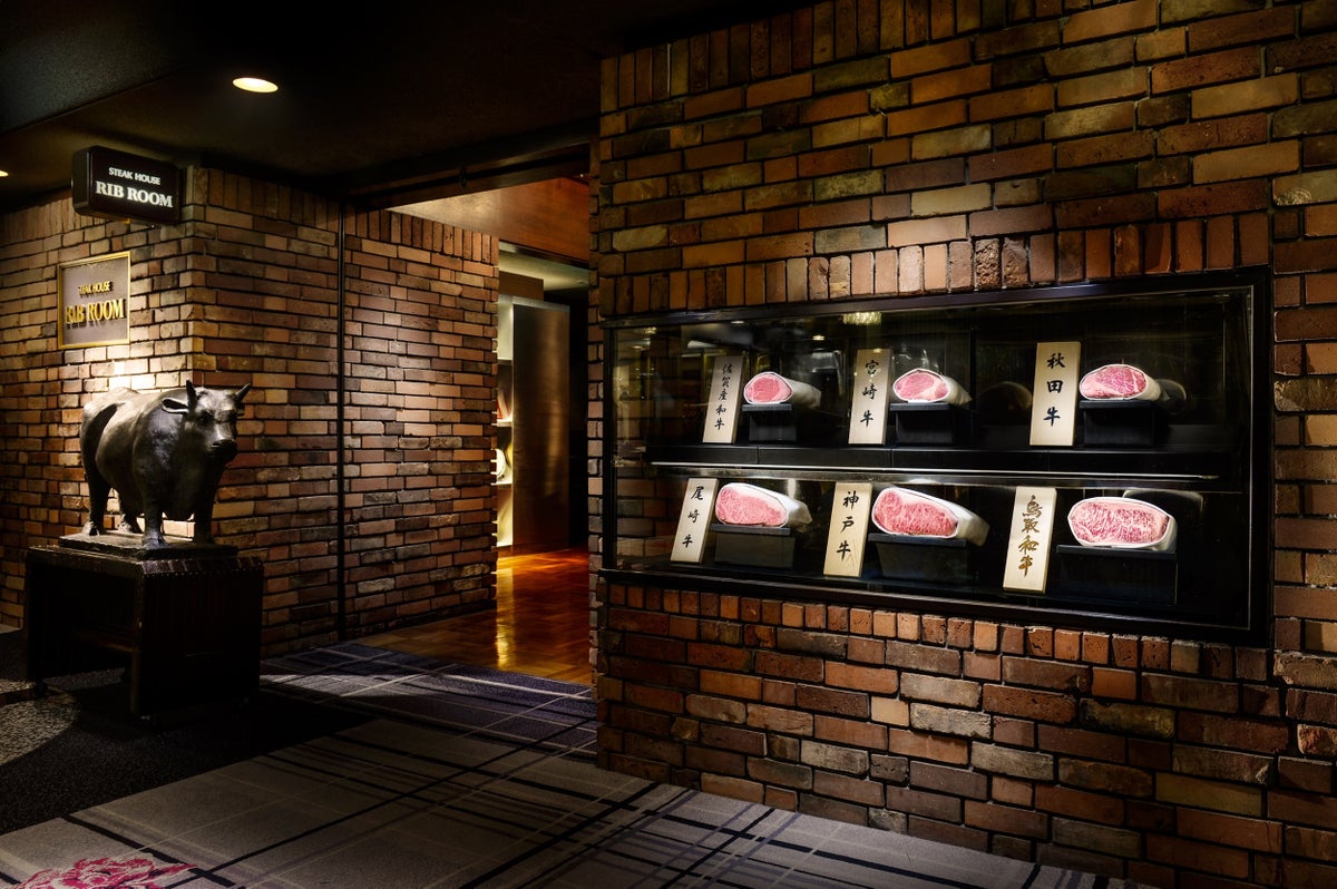 秋の“背徳”肉グルメ!ホテルニューオータニ(東京)「ヴォルケーノ プレミアムコース」10/1〜