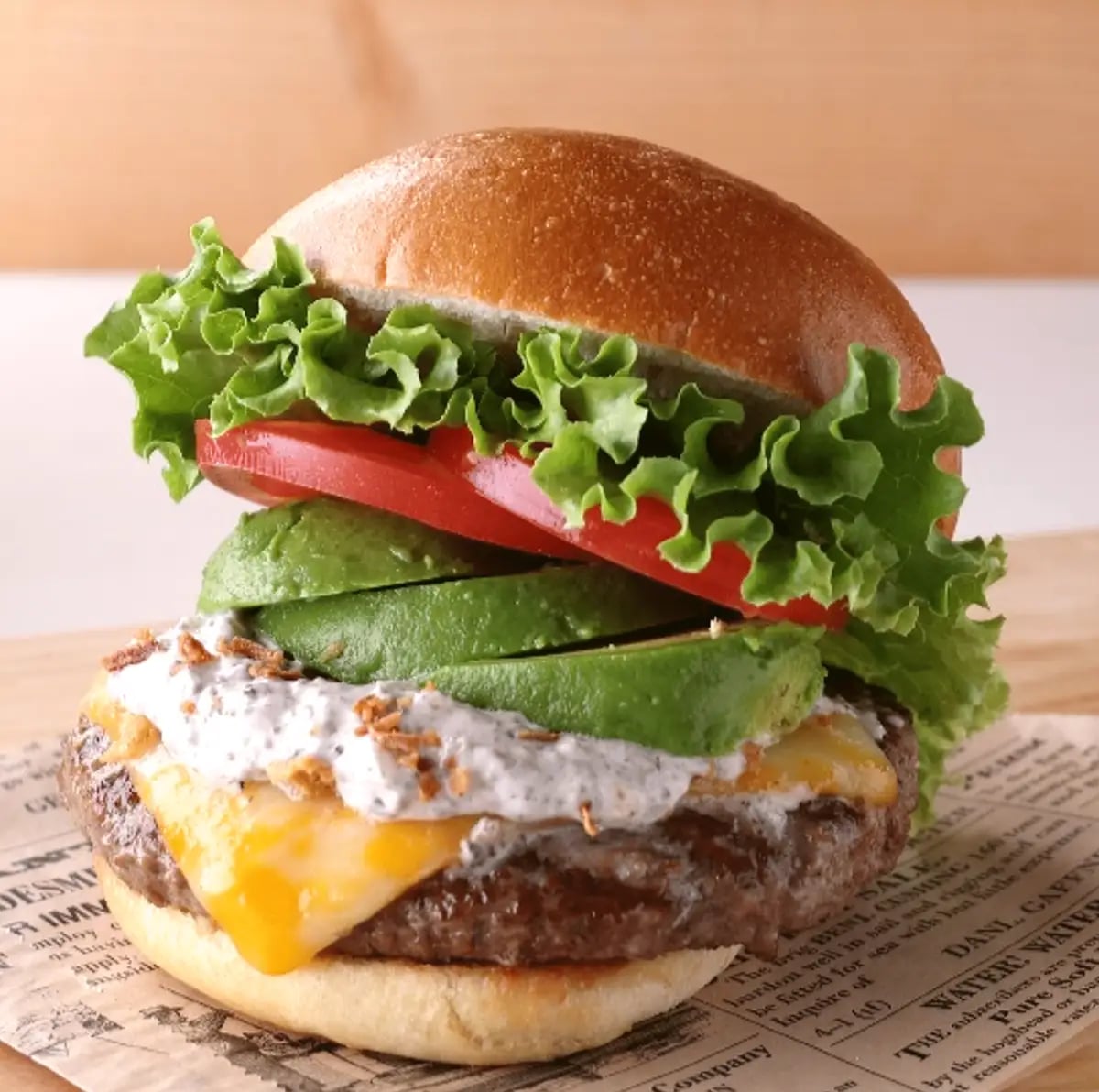 1,730円！クア・アイナ「トリュフ コルビージャック チーズバーガー」登場 10/21〜1/19