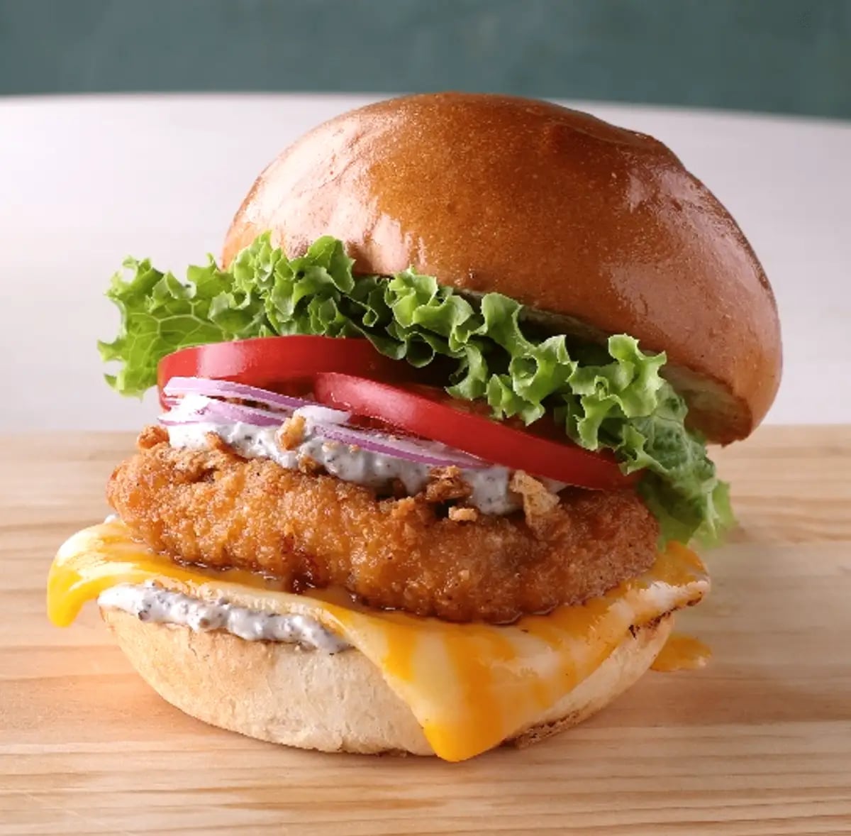 1,730円！クア・アイナ「トリュフ コルビージャック チーズバーガー」登場 10/21〜1/19