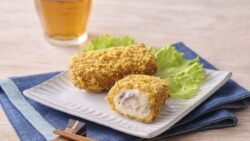 数量限定！セブン‐イレブン「きのこ香るとろ～りコロッケ（白トリュフ風味）」全国発売 10/13〜