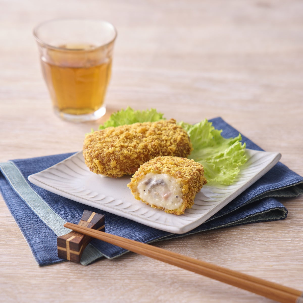数量限定！セブン‐イレブン「きのこ香るとろ～りコロッケ（白トリュフ風味）」全国発売 10/13〜