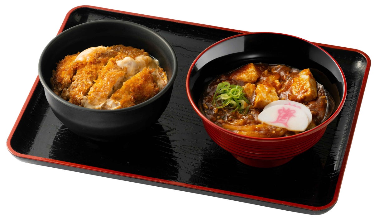 麻婆フェアのしあわせセットもご用意しました。 「ミニ麻婆ぶっかけうどん＋ミニ丼」、もしくは「ミニ麻婆ぶっかけうどん＋ミニ丼＋甘味」の選べるセットとなっています。 ・税込949円～ ※甘味なしの場合