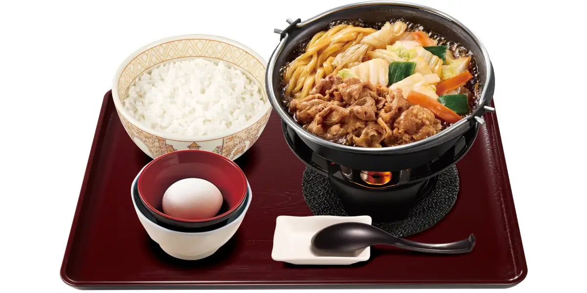 920円〜!すき家「牛すき鍋定食」「牛・胡麻麻辣湯鍋定食」登場 10/27〜