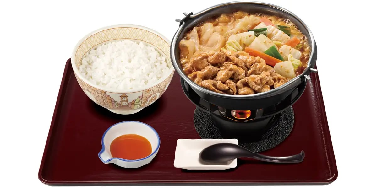 920円〜!すき家「牛すき鍋定食」「牛・胡麻麻辣湯鍋定食」登場 10/27〜
