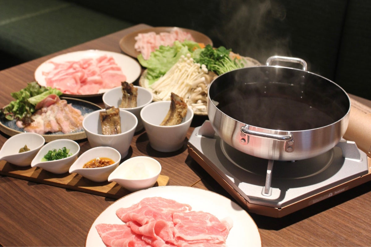 夜限定の豚しゃぶしゃぶ (３日前の予約必須)